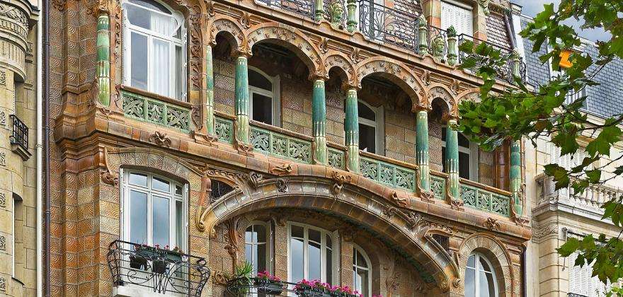 Unusual Art Nouveau buildings in Paris